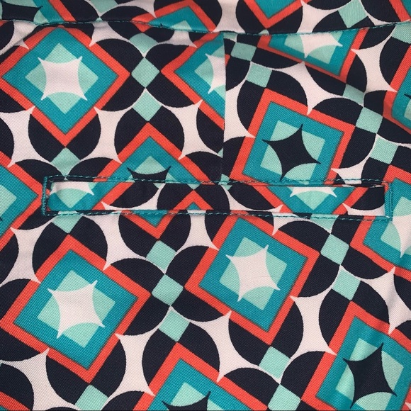 Crown & Ivy Curvy Geometric Mid Rise Shorts Navy/Coral/Teal Size 22W - Picture 5 of 7